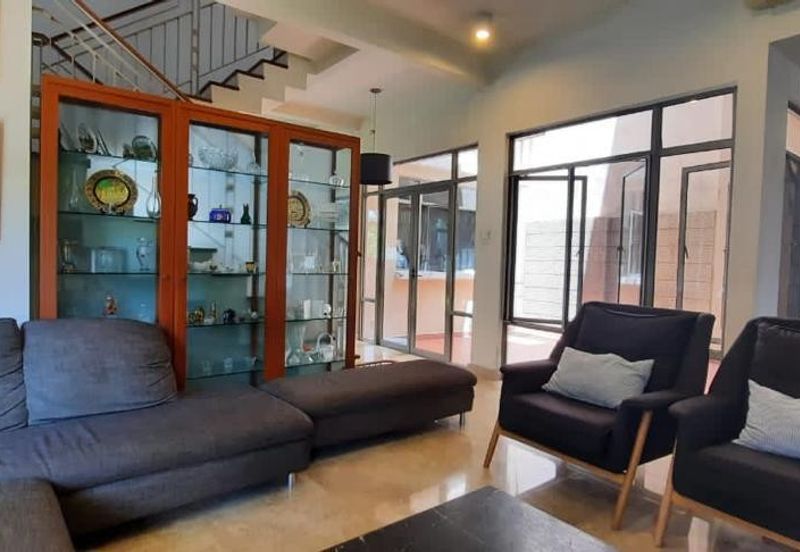 3 sty Semi-D house at Changkat Kiara Surya Dutamas