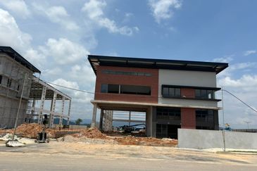 Elmina Business Park