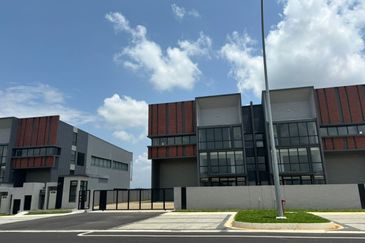 Elmina Business Park