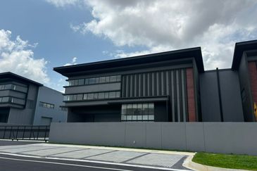 Elmina Business Park