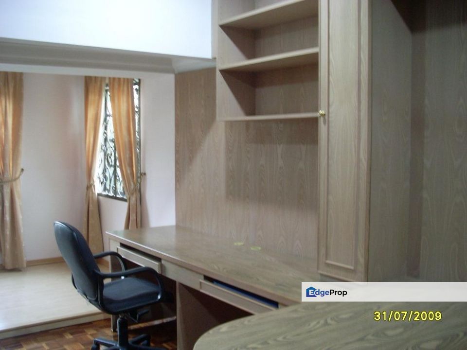  Bangsar Taman Bandaraya End Lot Bungalow Land Size 7000sf Built 5500sf, Kuala Lumpur, Bangsar