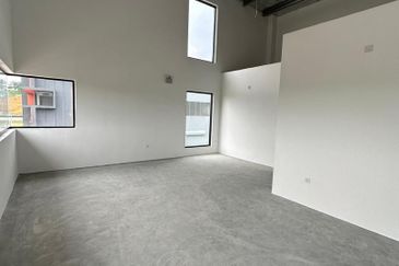 Elmina Business Park