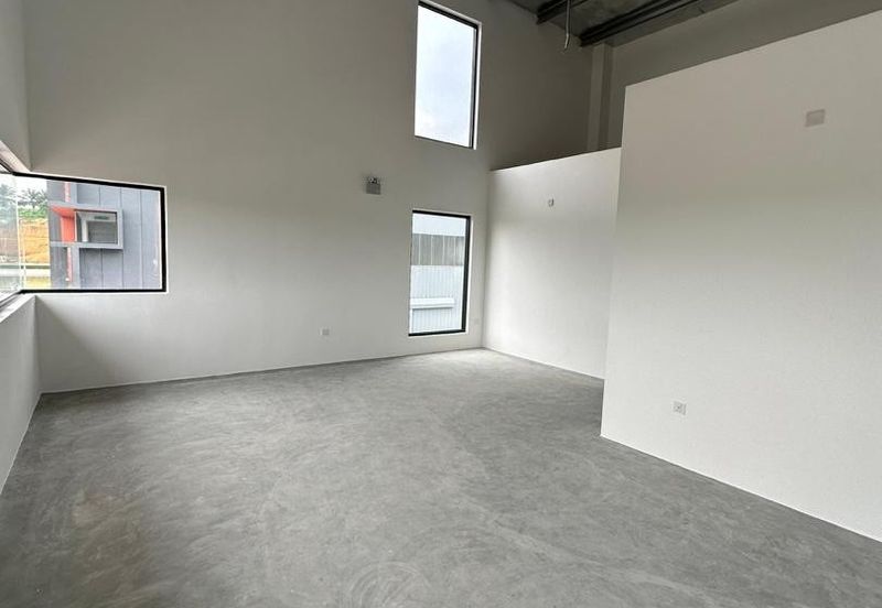 Elmina Business Park