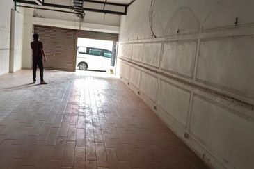 Ttdi Ground Floor Shop Jalan Wan Kadir 22x80 Facing Main Road to Let