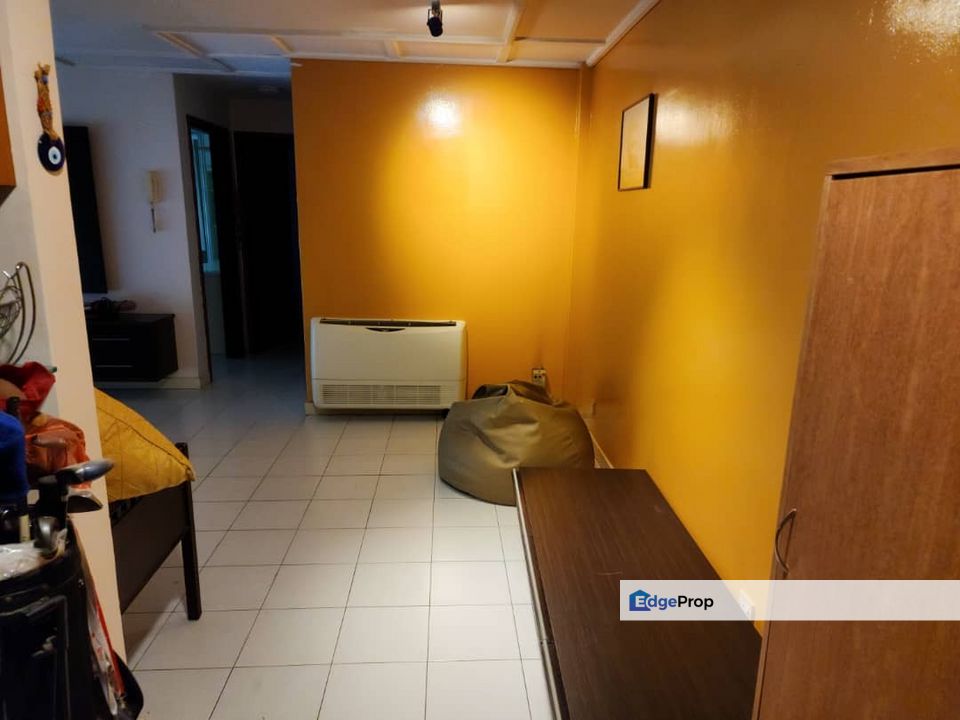 Bangsar Puteri 1066sqft Well Kept Low Floor, Kuala Lumpur, Bangsar