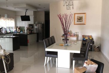 Melawati 2.5sty Semi D Jalan H Renovated Land Size 7,700sqft Well Kept