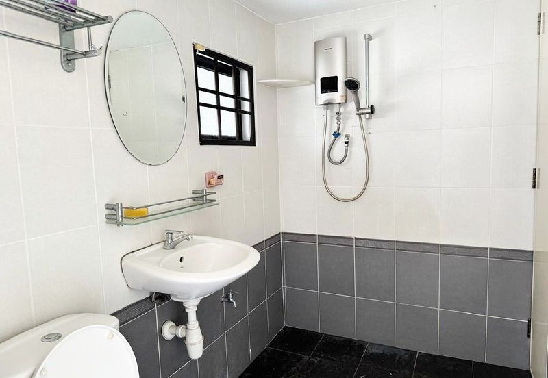 2STOREY TERRACE Medan Goh Guan Ho Ayer Itam 