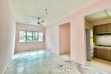 SRI CEMPAKA APARTMENT Bandar Puchong Jaya 