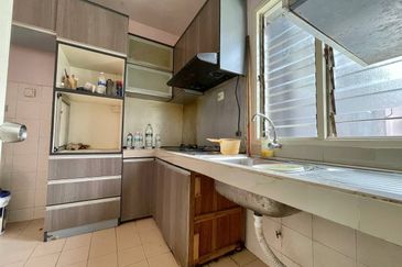 SRI CEMPAKA APARTMENT Bandar Puchong Jaya 