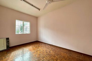 SRI CEMPAKA APARTMENT Bandar Puchong Jaya 