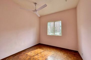 SRI CEMPAKA APARTMENT Bandar Puchong Jaya 