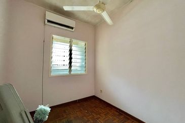 SRI CEMPAKA APARTMENT Bandar Puchong Jaya 