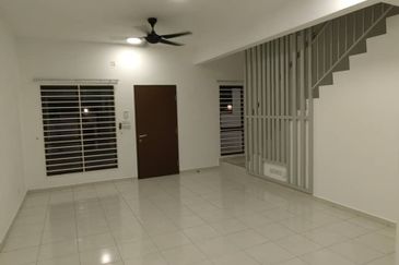DOUBLE STOREY TERRACE Jalan setia permai 3