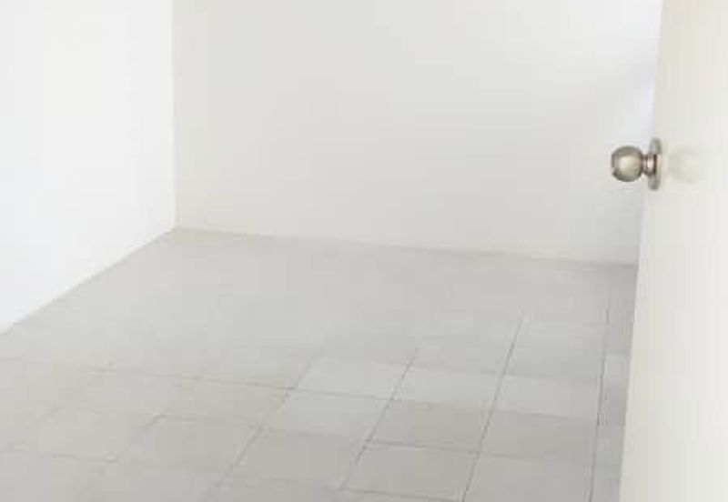 YARRA PARK Bandar puteri Jaya 