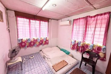 Double STY Cluster house Bayan Baru Penang 