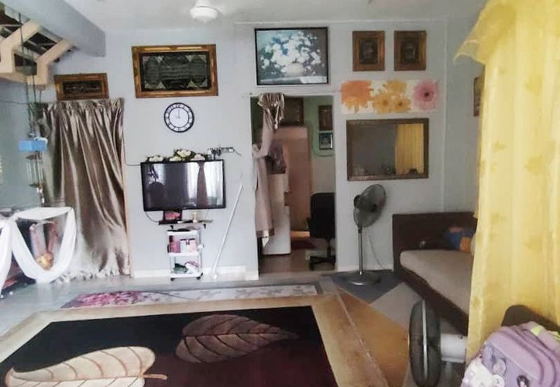 CLUSTER UNIT. PUNCAK ALAM SELANGOR 