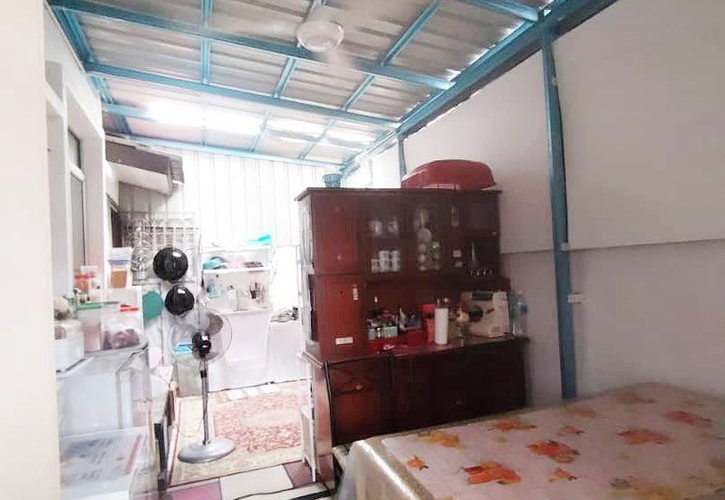 CLUSTER UNIT. PUNCAK ALAM SELANGOR 