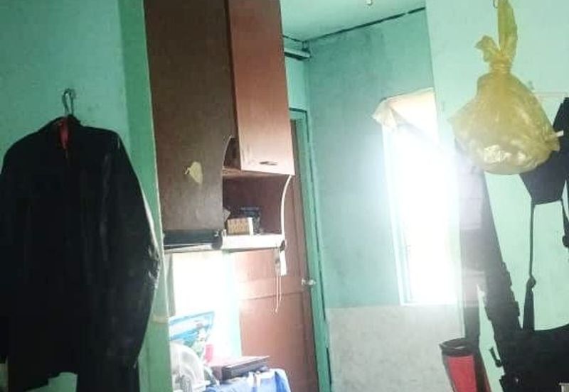 FLAT SEKSYEN 4 WANGSA MAJU 