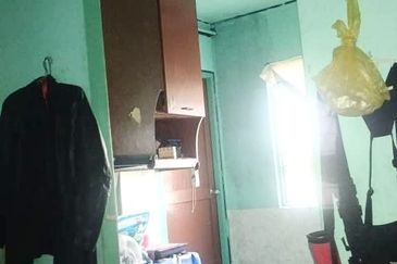 FLAT SEKSYEN 4 WANGSA MAJU 