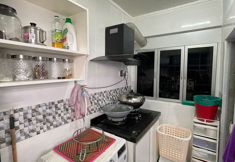 Kondo Rakyat (Desa Pantai Flat)