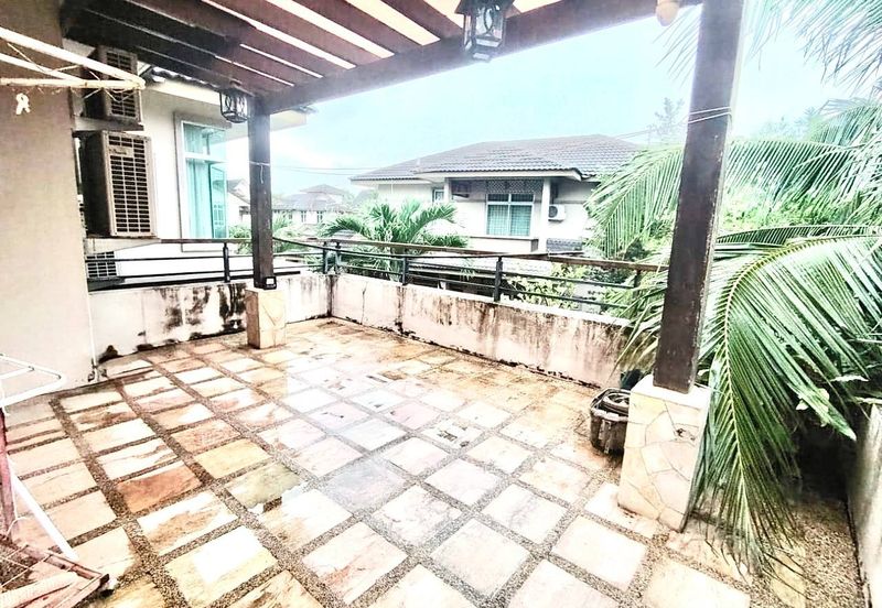 Dedaun, Bandar Cassia