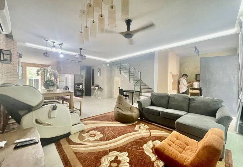 Lake Point Residence