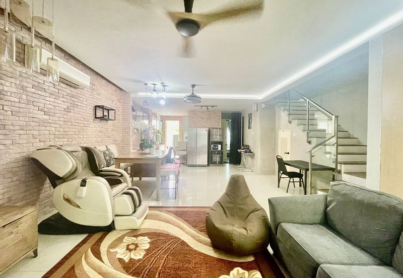 Lake Point Residence