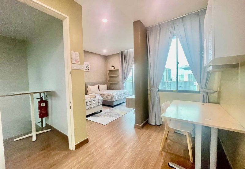 Lake Point Residence