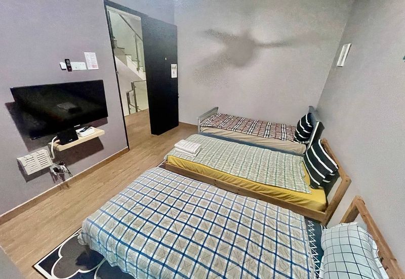 Lake Point Residence