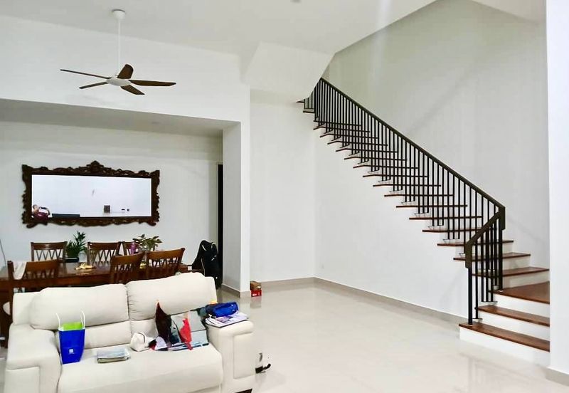 Broadleaf Residences, Hometree