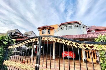 CORNER LOT BUNGALOW SHAH ALAM SELANGOR 