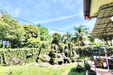 CORNER LOT BUNGALOW SHAH ALAM SELANGOR 