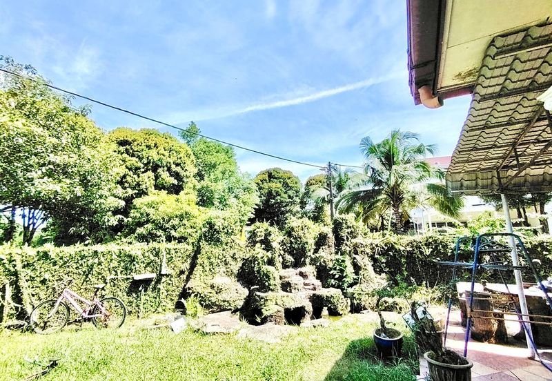 CORNER LOT BUNGALOW SHAH ALAM SELANGOR 