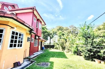 CORNER LOT BUNGALOW SHAH ALAM SELANGOR 