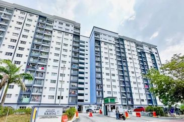 D'Kristal Apartment @ Setia EcoHill (Pangsapuri D'Kristal)