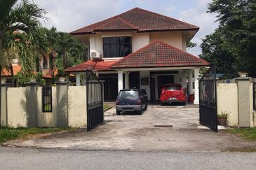 Taman Tasik Semenyih (Lake Residence)