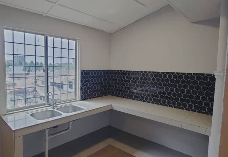 Taman Bukit Anggerik