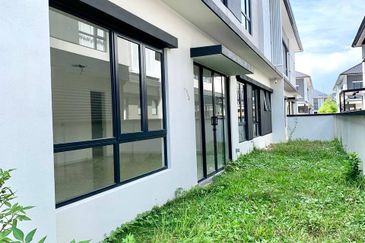 Freesia Residences @ Tropicana Aman