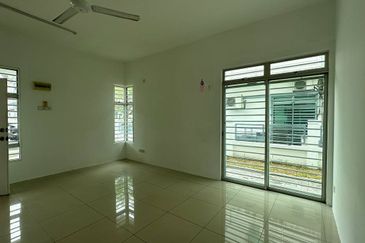 Jalan SP 10 @ Bandar Saujana Putra