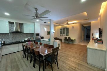 AVENUE ONE LAKE VALLEY CHERAS