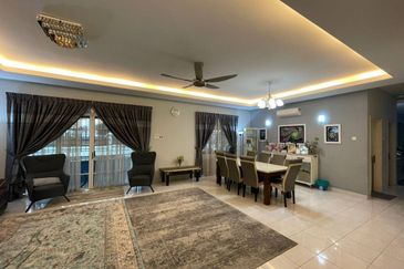 AVENUE ONE LAKE VALLEY CHERAS