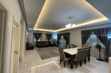 AVENUE ONE LAKE VALLEY CHERAS