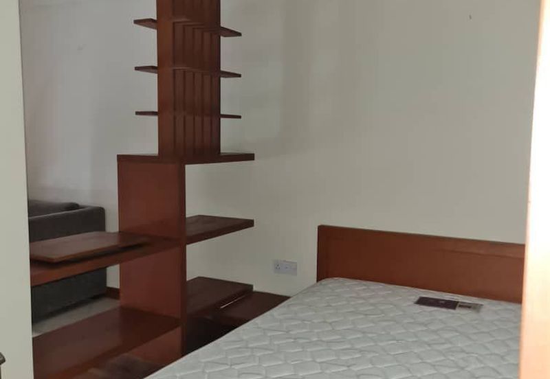 10 Semantan Suites (Sematan Avenue)