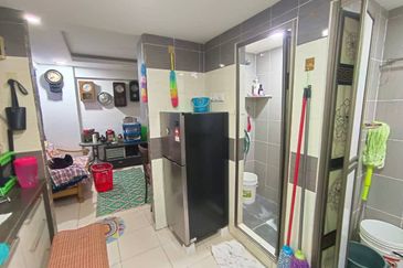 TAMAN FREE SCHOOL APARTMENT , GREENLANE PENANG 