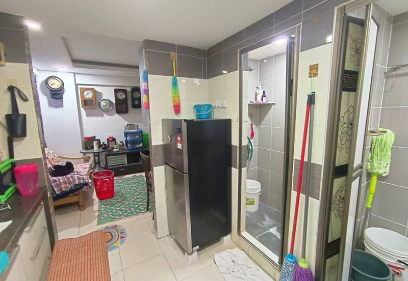 TAMAN FREE SCHOOL APARTMENT , GREENLANE PENANG 