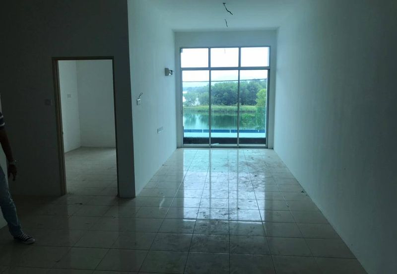 TOWNHOUSE AT SERI ISKANDAR PERAK 
