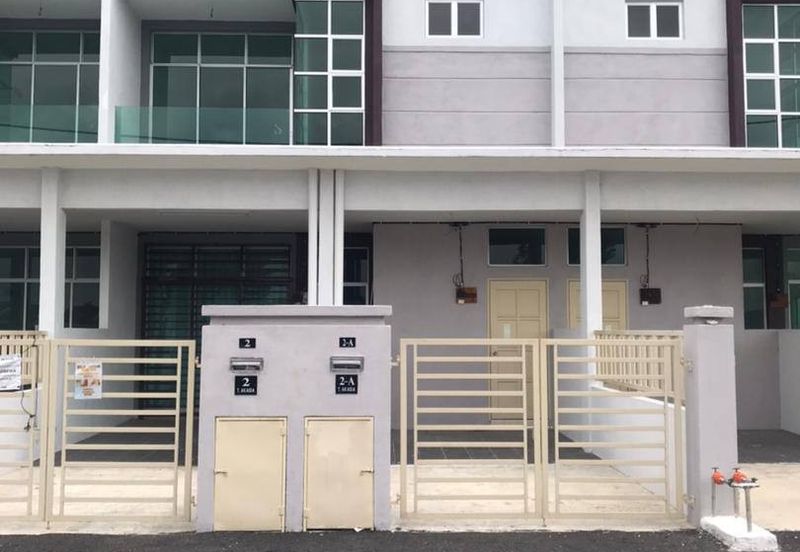 TOWNHOUSE AT SERI ISKANDAR PERAK 