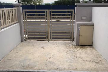 TOWNHOUSE AT SERI ISKANDAR PERAK 