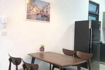 Queens Residences Q2