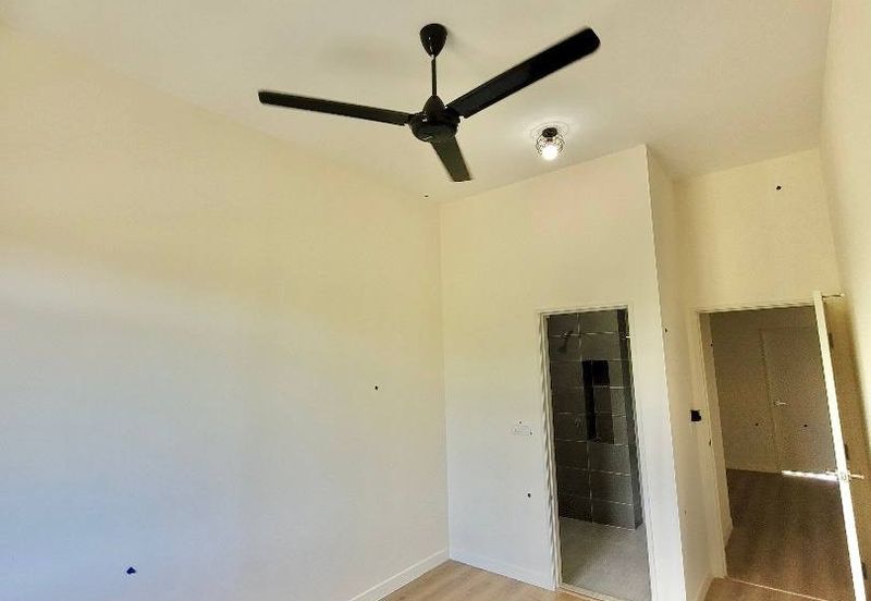 Monet Springtime @ Sunsuria City